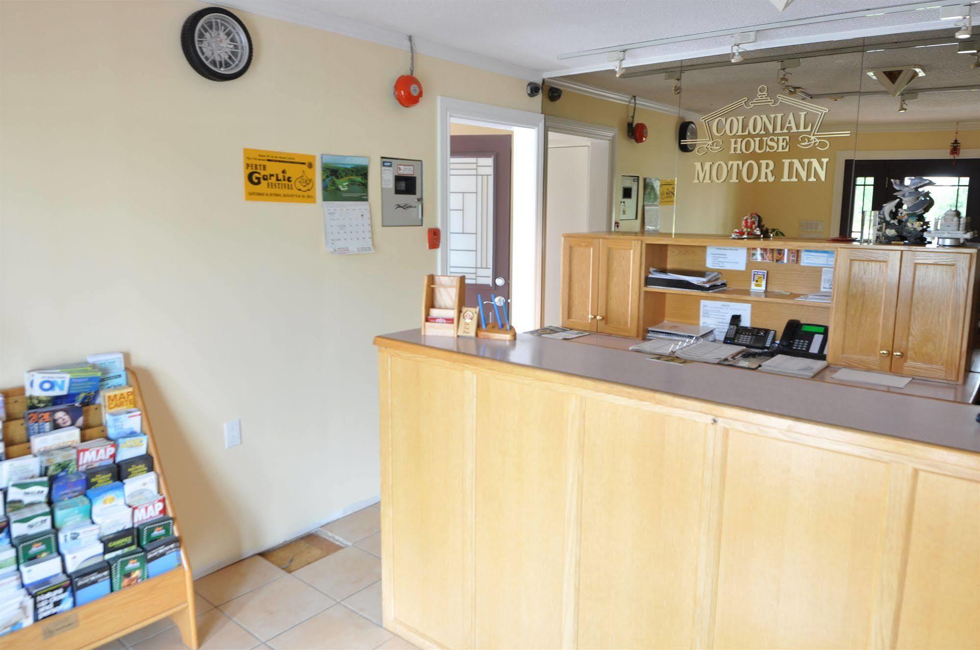 Colonial House Motor Inn 퍼스 외부 사진