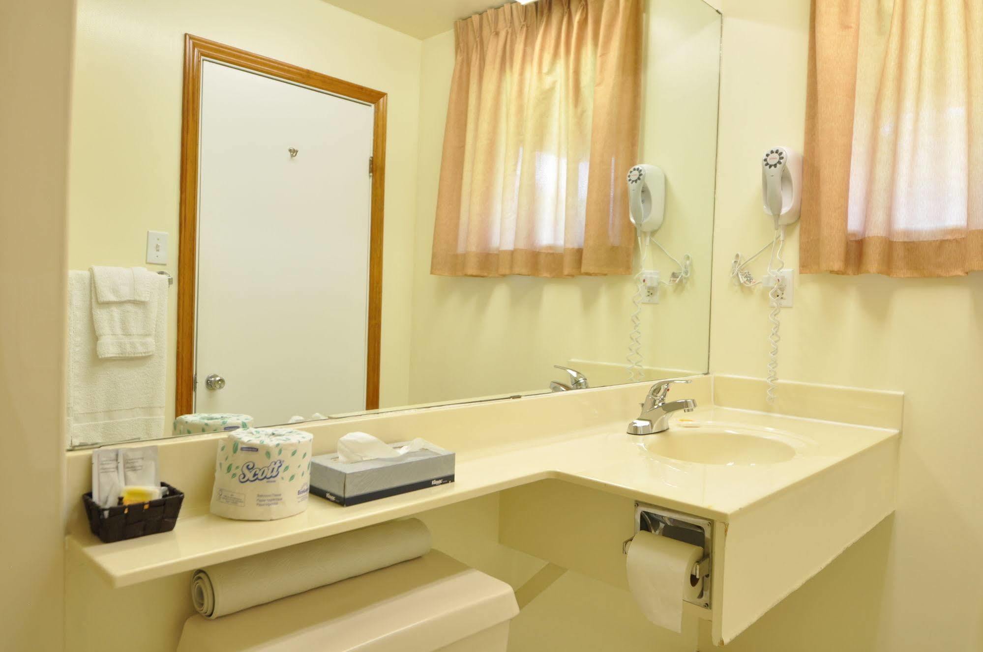 Colonial House Motor Inn 퍼스 외부 사진